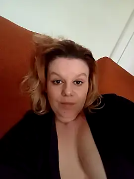 Maryquenn online show from 04/30/26, 09:49
