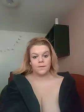 Maryquenn online show from 05/20/26, 08:00