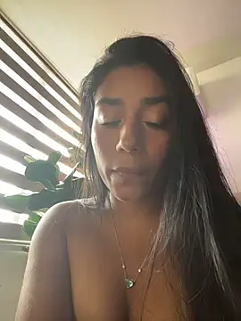 SaryJonex online show from 05/13/26, 02:46