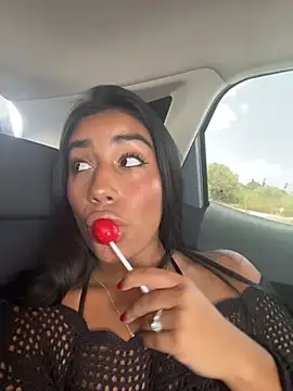 SaryJonex online show from 05/14/26, 05:21