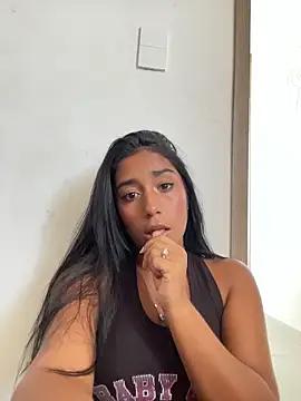 SaryJonex online show from 05/10/26, 04:31