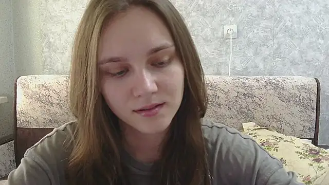Snapshot of DolcezzaCream chatting on 07/24/26, 12:23 DolcezzaCream online show from 07/24/26, 12:23