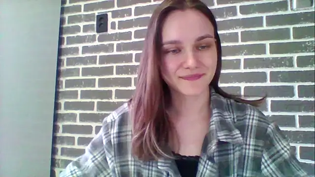 DolcezzaCream online show from 04/28/26, 11:25