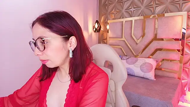 stephaniesun  online show from 06/10/26, 12:50
