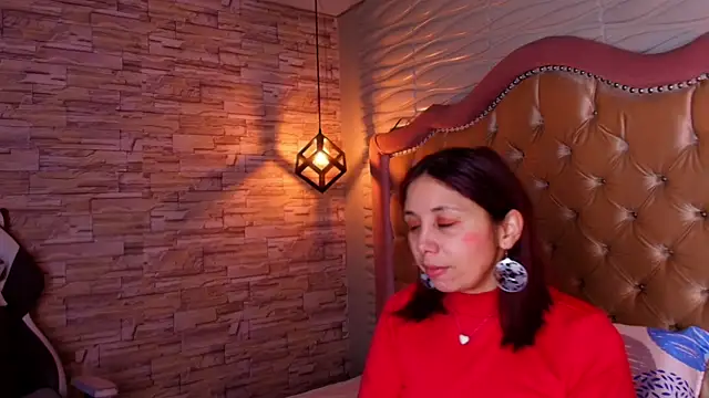 stephaniesun  online show from 07/04/26, 12:53