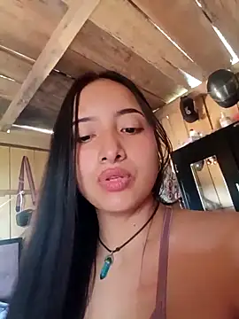 Snapshot of Soffia-zapata chatting on 05/08/26, 05:28 Soffia-zapata online show from 05/08/26, 05:28