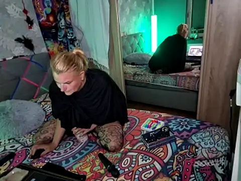 KingaCookies online show from 05/18/26, 07:57