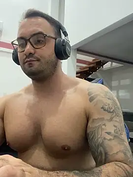 Nicanor 21 online show from 04/25/26, 02:14