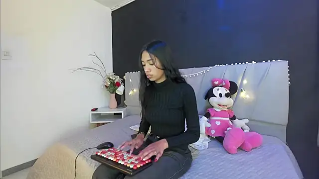 adharaharper online show from 06/01/26, 06:29