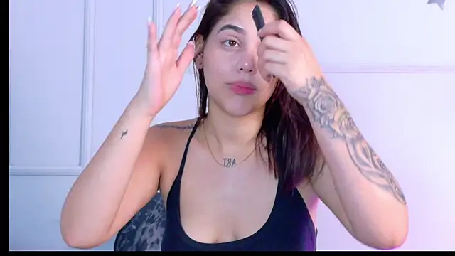 Snapshot of CuteWofy_ chatting on 06/10/26, 11:44 CuteWofy online show from 06/10/26, 11:44