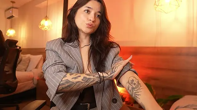 Charlotte Rossee online show from 06/09/26, 01:34