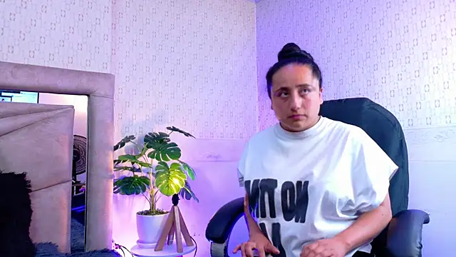 Sammy N Ithan online show from 05/20/26, 02:14