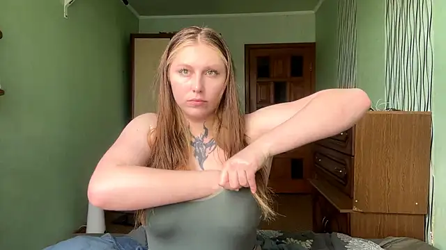 Snapshot of DeannaDorton chatting on 05/16/26, 11:20 DeannaDorton online show from 05/16/26, 11:20