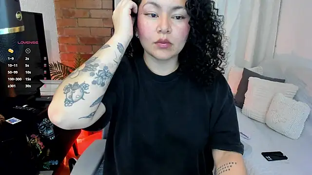 MissBronte online show from 07/28/26, 12:07