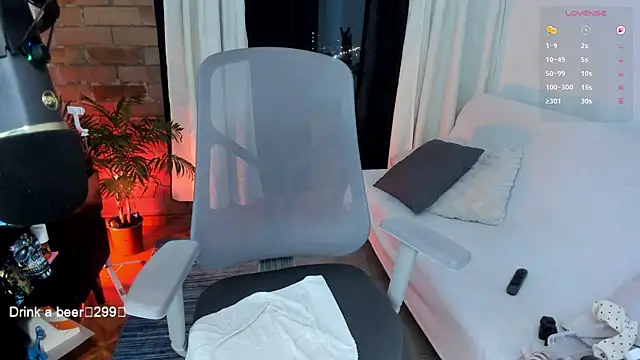 MissBronte online show from 06/14/26, 02:24
