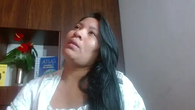 Sol vannesa online show from 05/10/26, 01:20