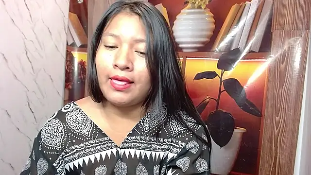 Sol vannesa online show from 05/17/26, 05:18