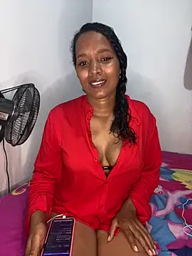 Snapshot of Stefany_03_ chatting on 05/18/26, 10:47 Stefany 03 online show from 05/18/26, 10:47