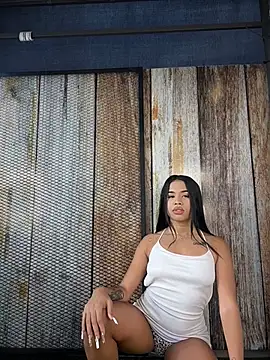 EmmaExoticaXXX online show from 06/04/26, 09:08