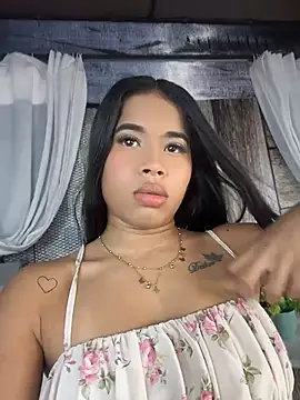 EmmaExoticaXXX online show from 05/06/26, 09:19
