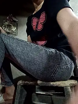 Rosie LoveUU online show from 05/04/26, 11:07
