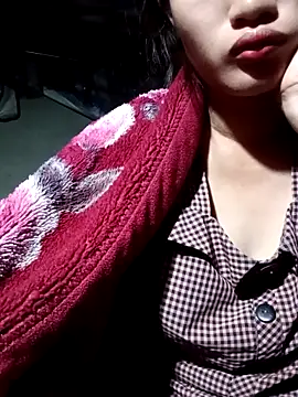 Rosie LoveUU online show from 05/02/26, 01:33