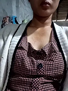 Rosie LoveUU online show from 05/04/26, 12:36