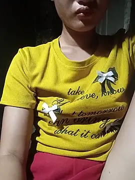 Rosie LoveUU online show from 05/17/26, 11:49