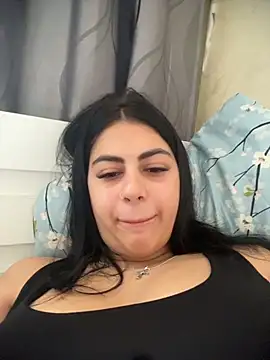 LilyLovell online show from 05/05/26, 12:19