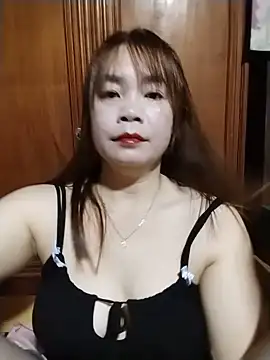 Snapshot of Squirt107 chatting on 06/03/26, 11:44 Squirt107 online show from 06/03/26, 11:44