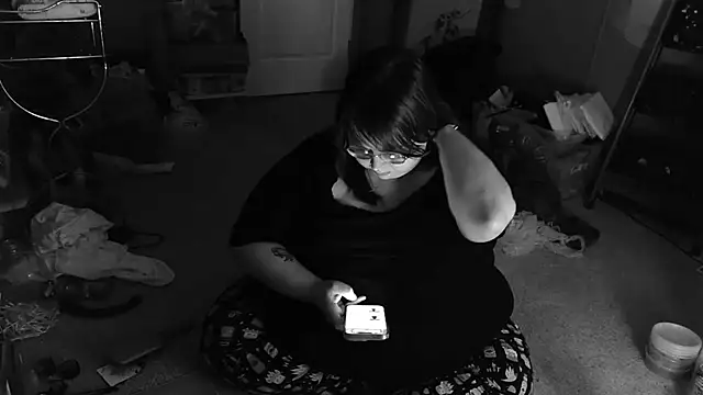 Snapshot of princessghostiii chatting on 05/03/26, 02:16 princessghostiii online show from 05/03/26, 02:16