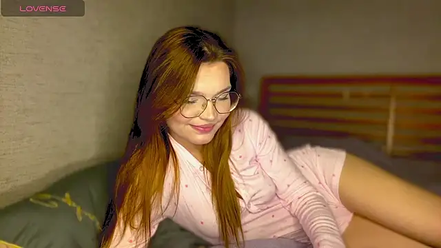 Snapshot of TessaLust_ chatting on 05/03/26, 06:22 TessaLust online show from 05/03/26, 06:22
