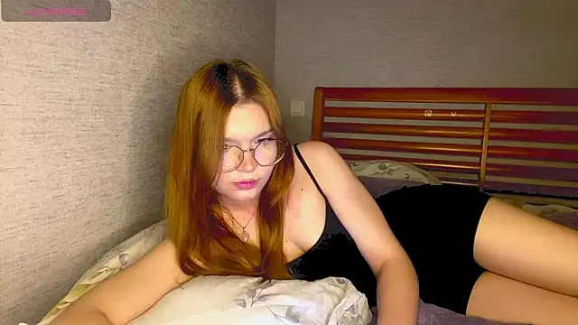Snapshot of TessaLust_ chatting on 05/18/26, 07:51 TessaLust online show from 05/18/26, 07:51