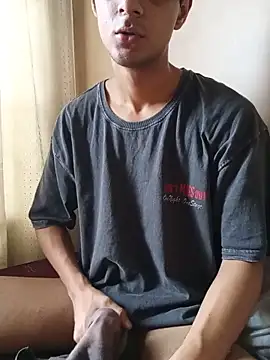 Snapshot of skinny_raj chatting on 06/18/26, 08:24 skinny raj online show from 06/18/26, 08:24