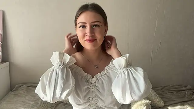 AnfisaJess online show from 05/05/26, 01:03