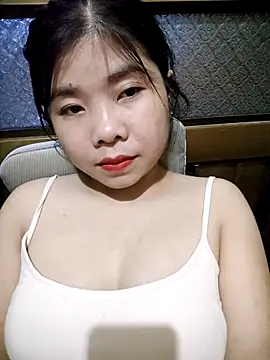 Snapshot of Ayti01 chatting on 06/02/26, 01:22 Ayti01 online show from 06/02/26, 01:22