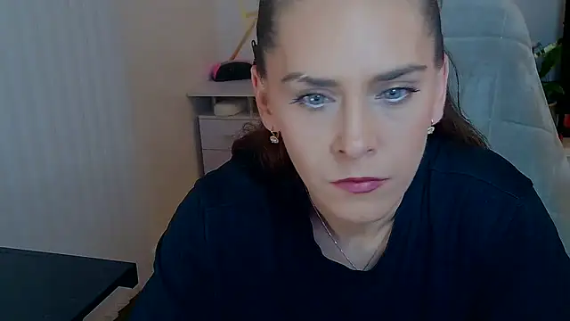 Snapshot of khalessi13 chatting on 05/12/26, 09:54 khalessi13 online show from 05/12/26, 09:54