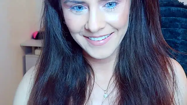 khalessi13 online show from 04/27/26, 09:13