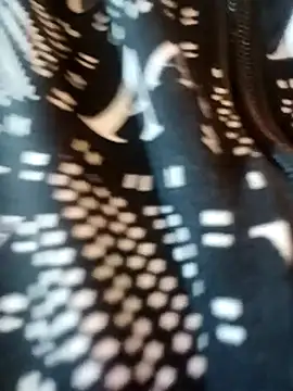 Melari online show from 04/25/26, 01:41