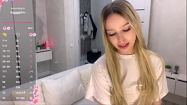 Snapshot of Mooniesiesita chatting on 06/07/26, 02:00 Mooniesiesita online show from 06/07/26, 02:00