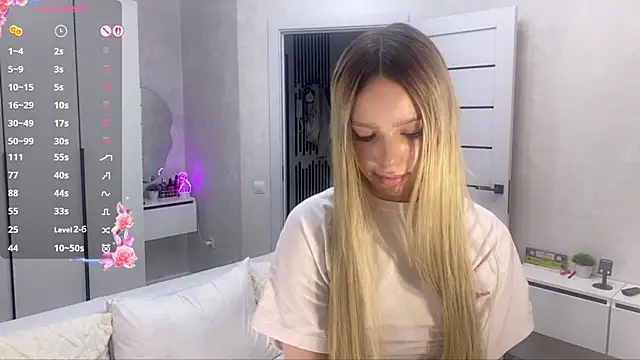 Mooniesiesita online show from 06/09/26, 10:44