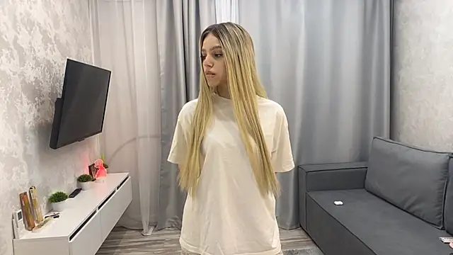 Mooniesiesita online show from 04/24/26, 11:07