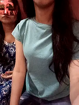 Coolbutterfly online show from 04/24/26, 05:42