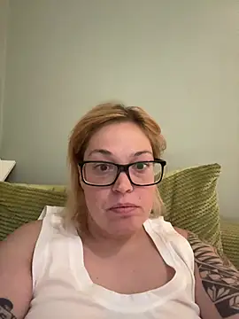 SecretRavenXO online show from 05/07/26, 09:51