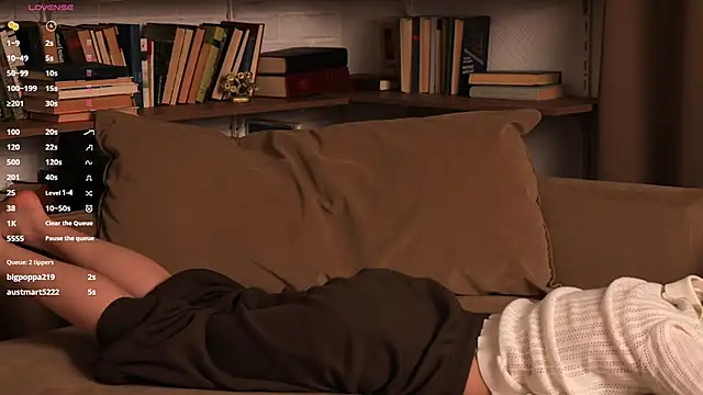 TeishaSprecher online show from 06/11/26, 02:53