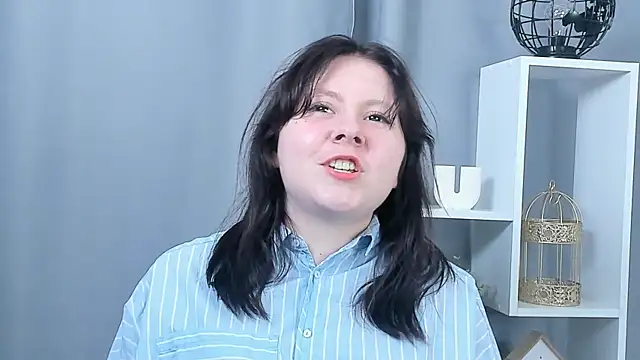 MaliaDemus online show from 04/24/26, 12:18