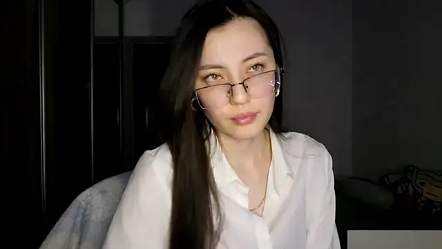Snapshot of AshleyTropiano chatting on 05/20/26, 03:31 AshleyTropiano online show from 05/20/26, 03:31