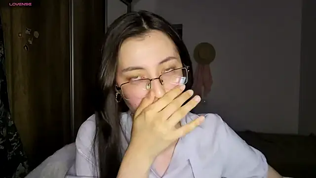 Snapshot of AshleyTropiano chatting on 06/03/26, 04:33 AshleyTropiano online show from 06/03/26, 04:33