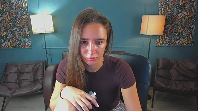 NicoleWells22 online show from 06/04/26, 05:56