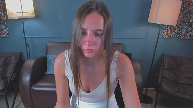 NicoleWells22 online show from 06/14/26, 04:57